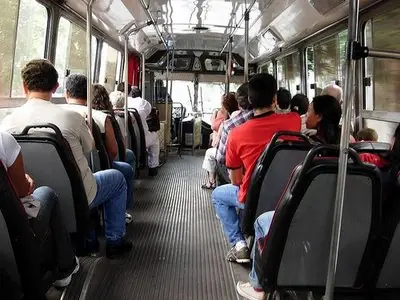Dime donde te sientas en el bondi y te dire como eres