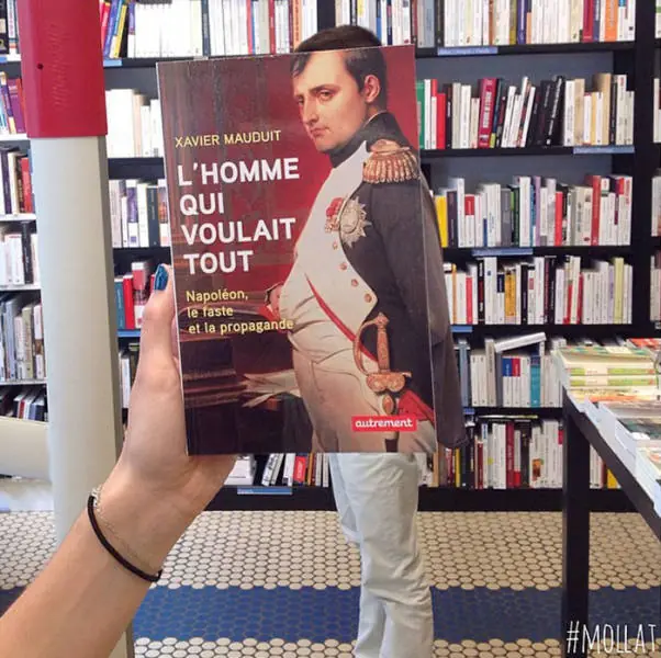humor en la biblioteca