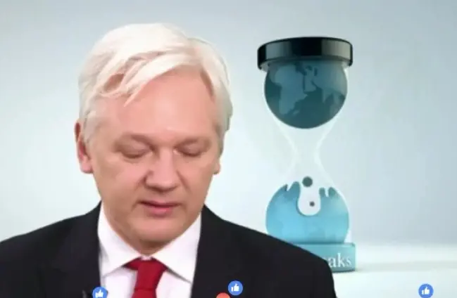Assange: la CIA perdió el control de su arsenal de armas