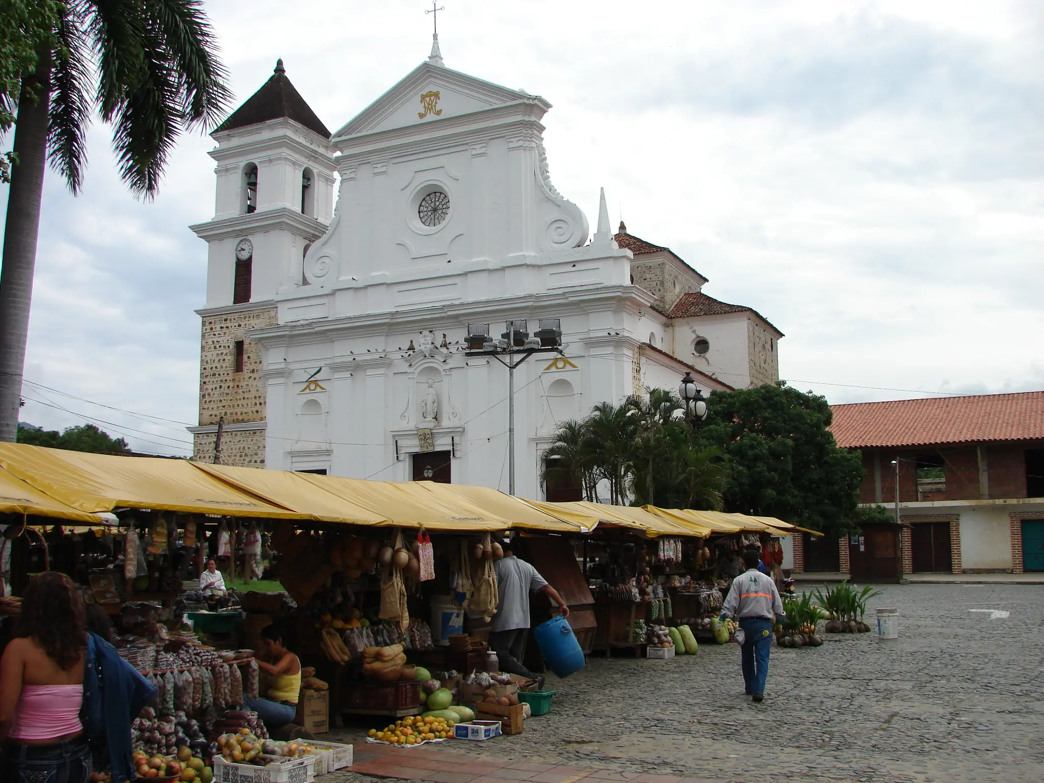 Plazas urbanas en Colombia ! Plazas urbanas en Colombia !