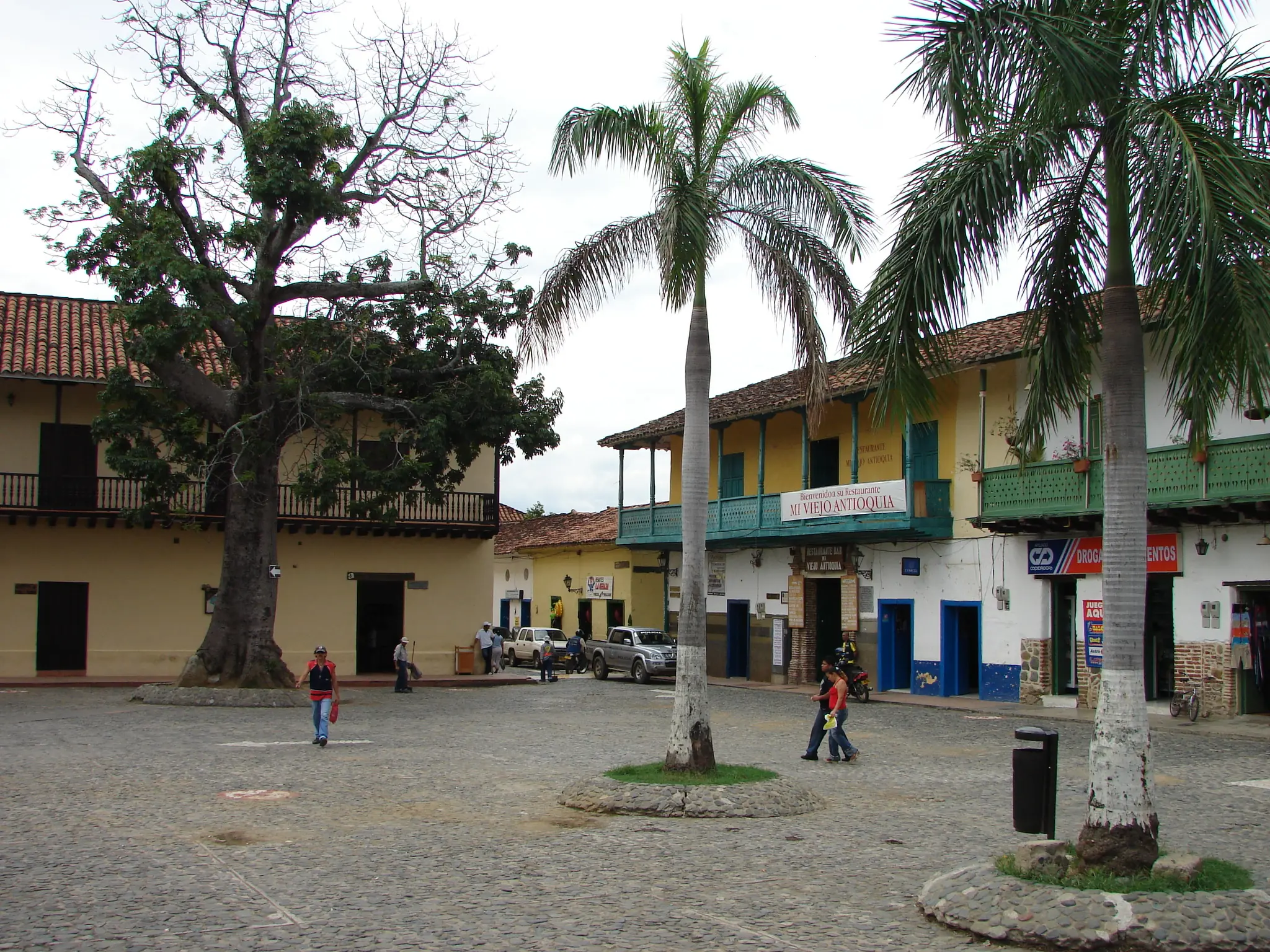 Plaza Plaza