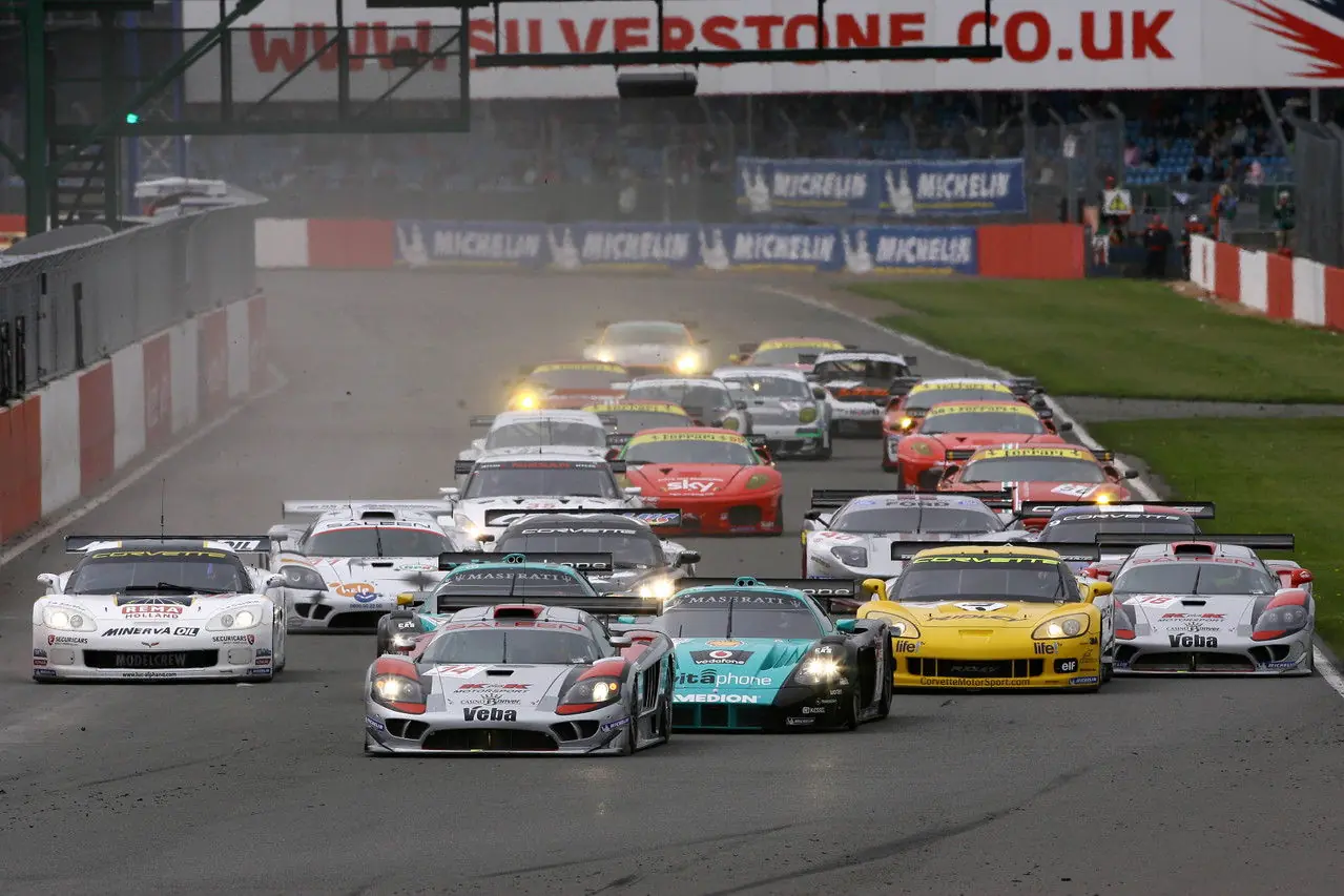 Autos De Carreras (Fia gt)