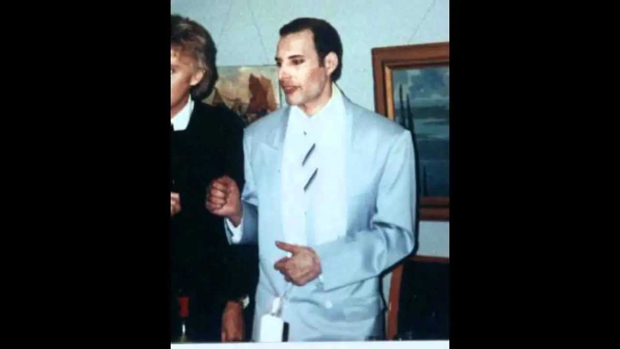 Las ultimas horas de Freddie Mercury Las ultimas horas de Freddie Mercury