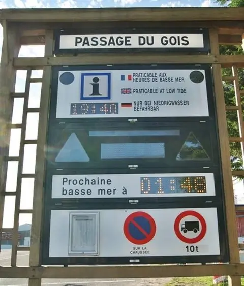 Pasaje de Gois, la carretera que aparece y desaparece