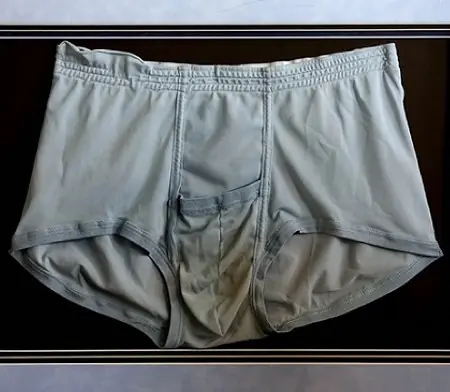 Como lavar un calzoncillo cagado ?