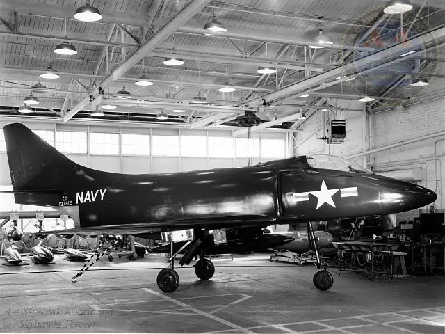 Douglas A-4 Skyhawk - Halcón Longevo - 1ra Parte
