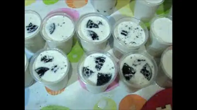 Deliciosas paletas de helado y galletas Oreo