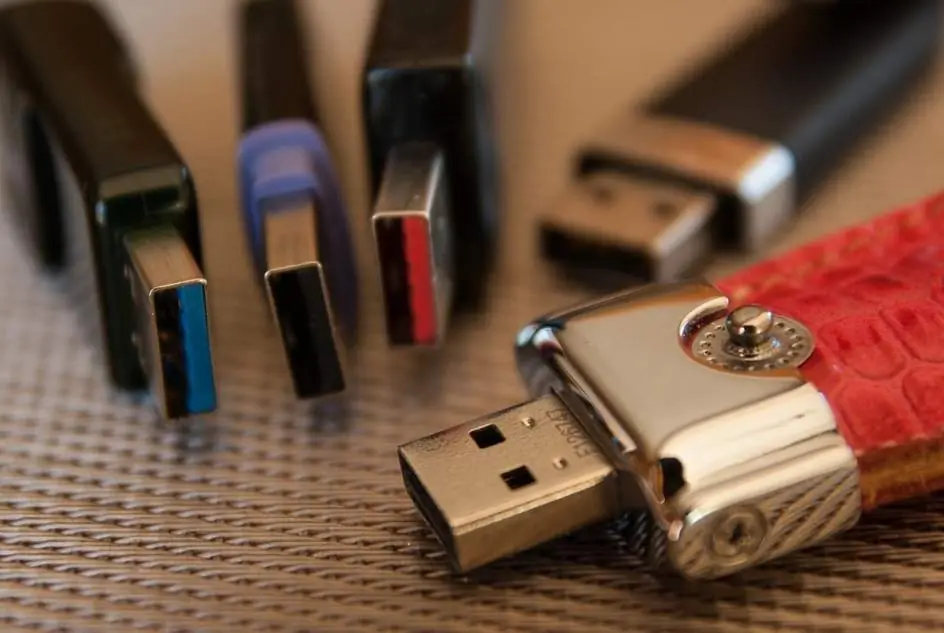 Realmente sirve de algo extraer el usb de forma segura?