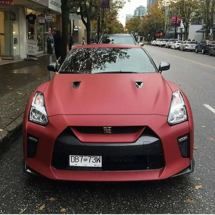 +5 si te gusta el Nissan GT-R R35