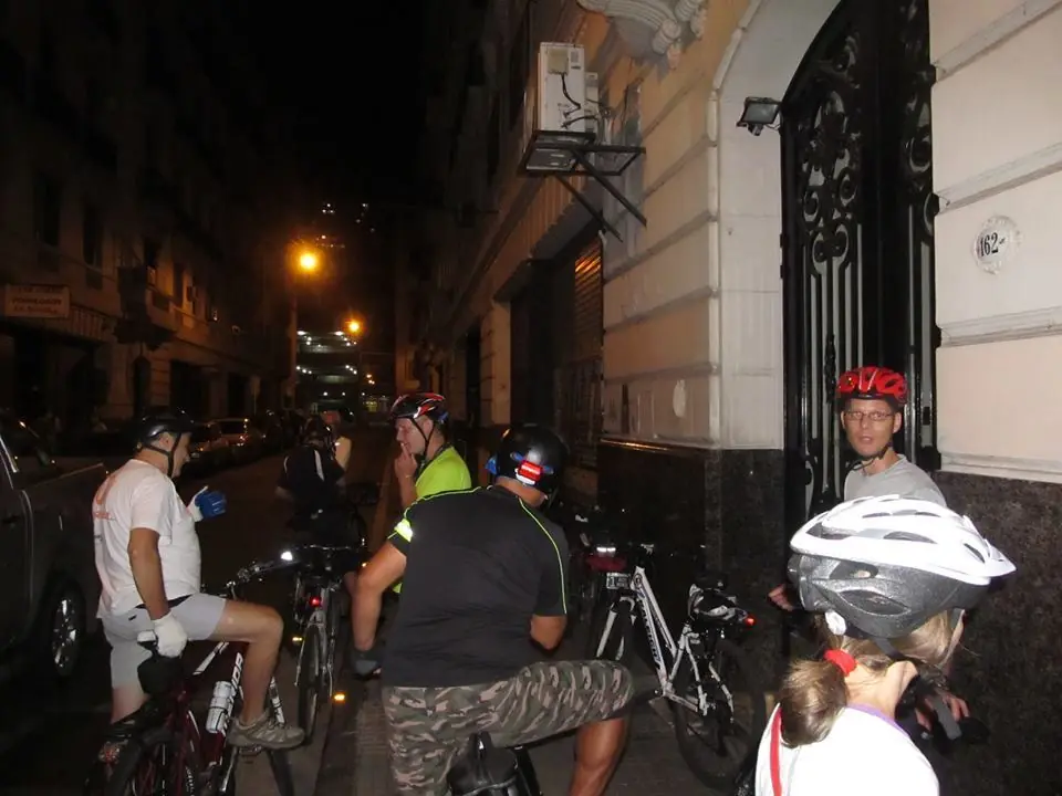 Recorro en bici los lugares más curiosos de Bs As.
