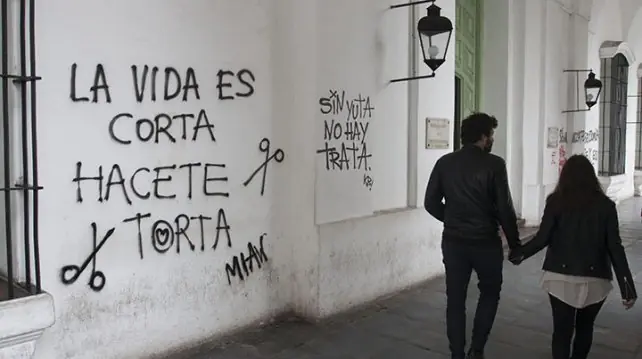 Incidentes en Plaza de Mayo: prendieron fuego