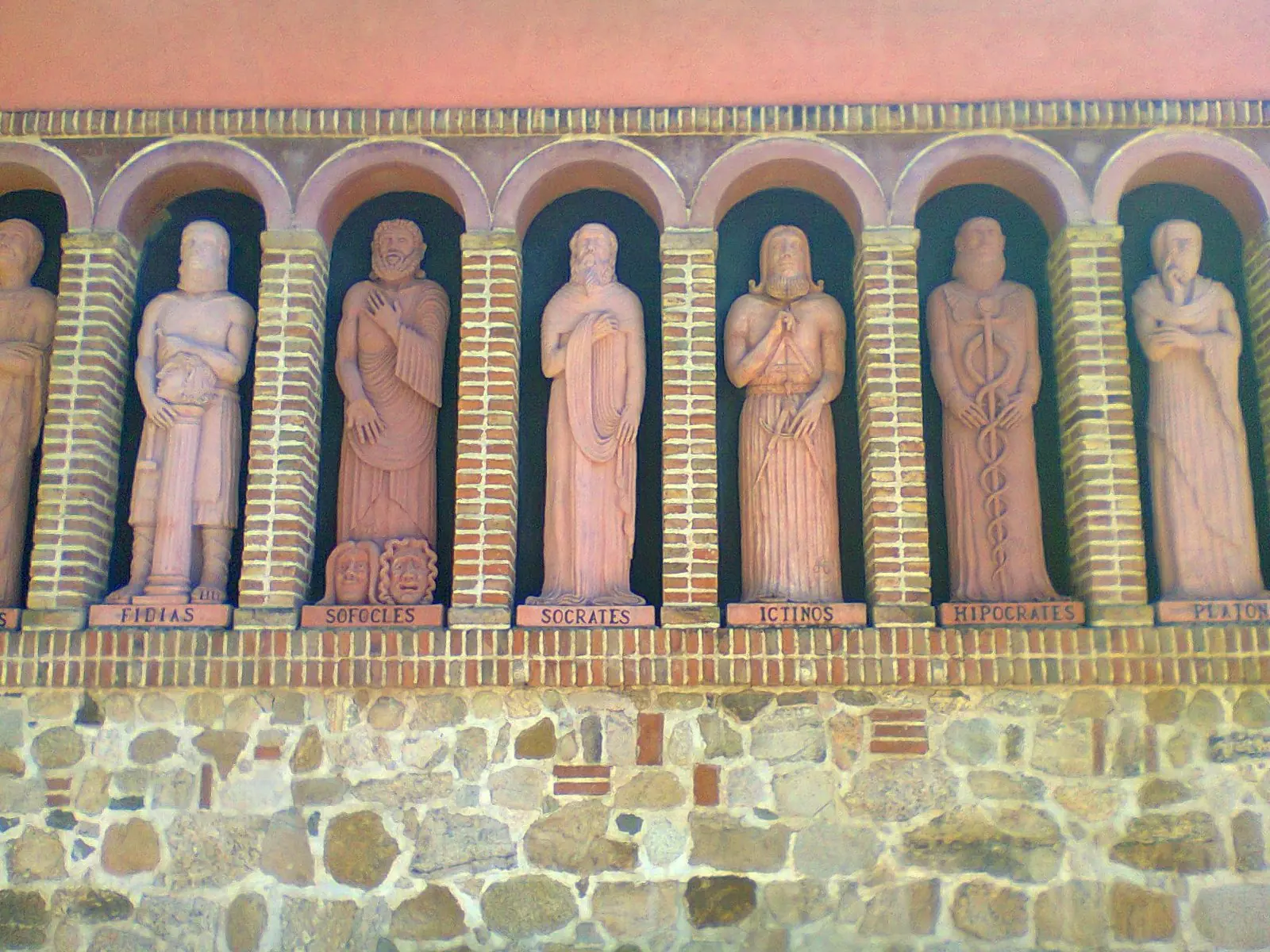 Mina Clavero