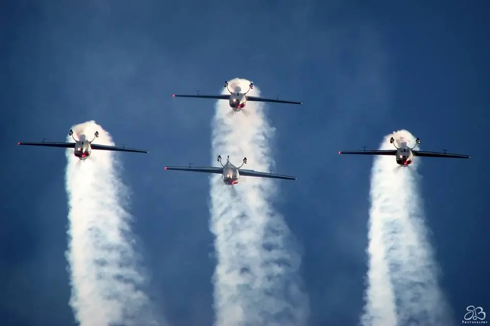 Extra 300L Extra 300L