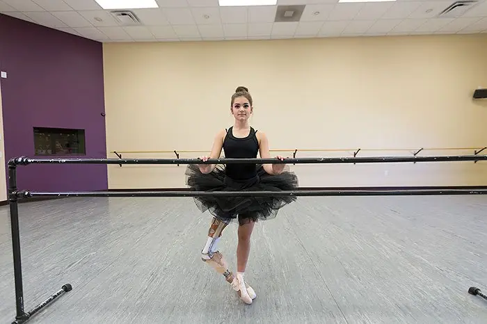 bailarina con una pierna