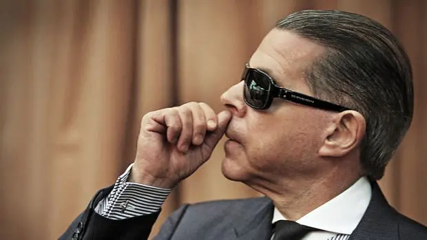 [Llora Johnny el Turro]:Renunció Garantin, digo Oyarbide