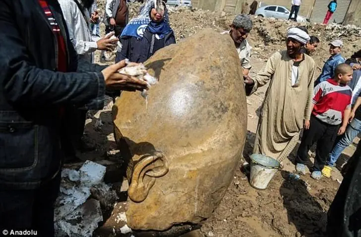 El Cairo: La estatua descubierta seria del Faraòn Psamte l