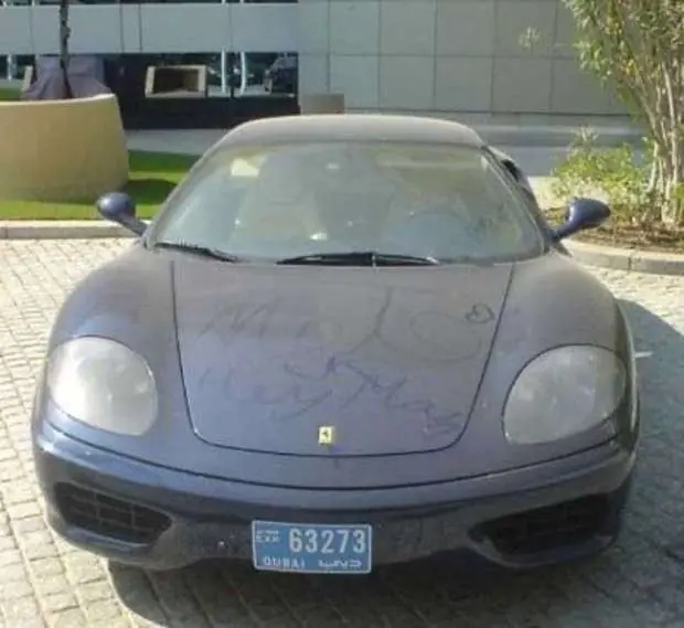 Por Qué La Gente Abandona Sus Coches De Lujo En Dubai