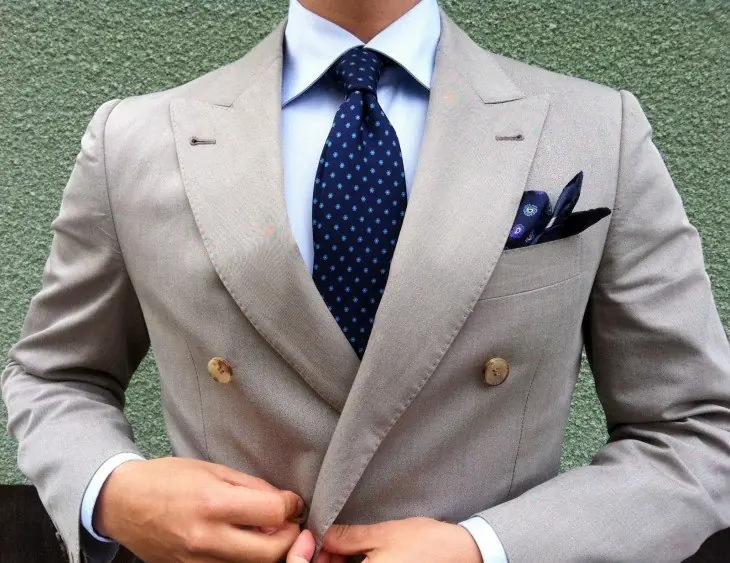 Traje