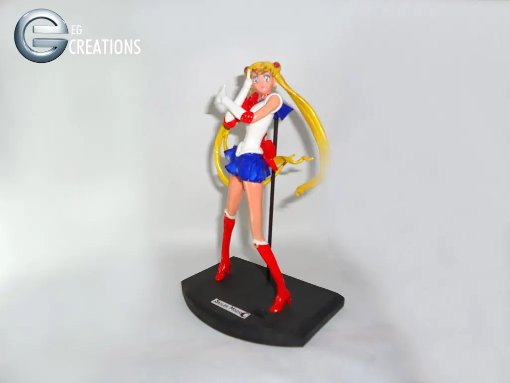 Sailor Moon (Escultura en Porcelana en frio echa por mi)