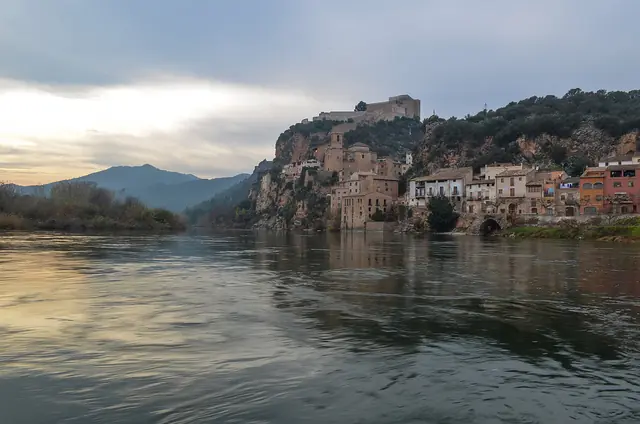 15 pueblos medievales Españoles impresionantes