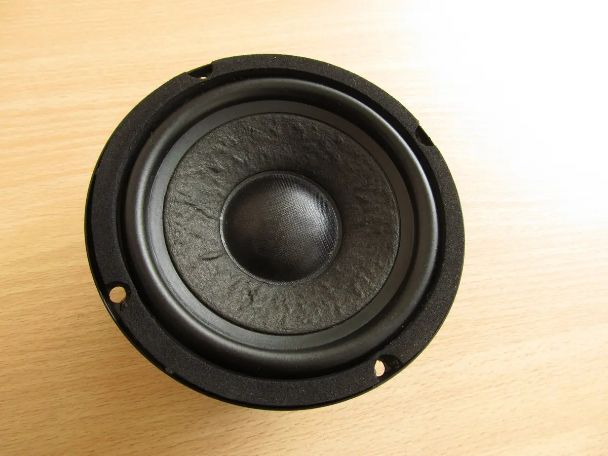 Diseñé un Subwoofer HiFi para una Empresa