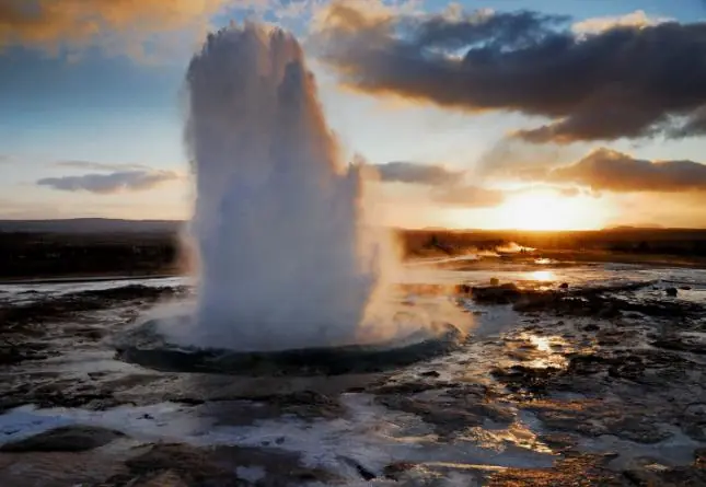 Hagamos top a Islandia. Hagamos top a Islandia.