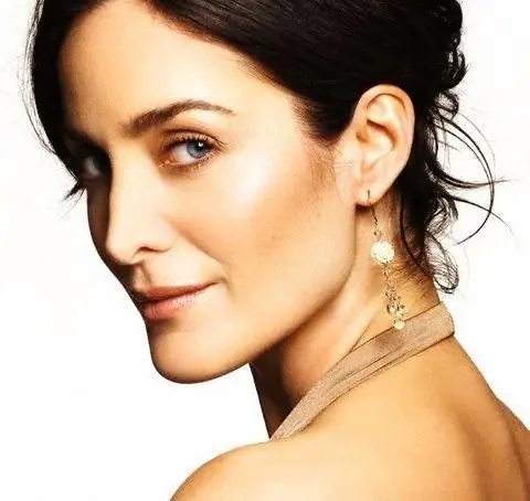 La bella y exótica "Carrie-Anne Moss" es (Trinity) en Matrix La bella y exótica "Carrie-Anne Moss" es (Trinity) en Matrix