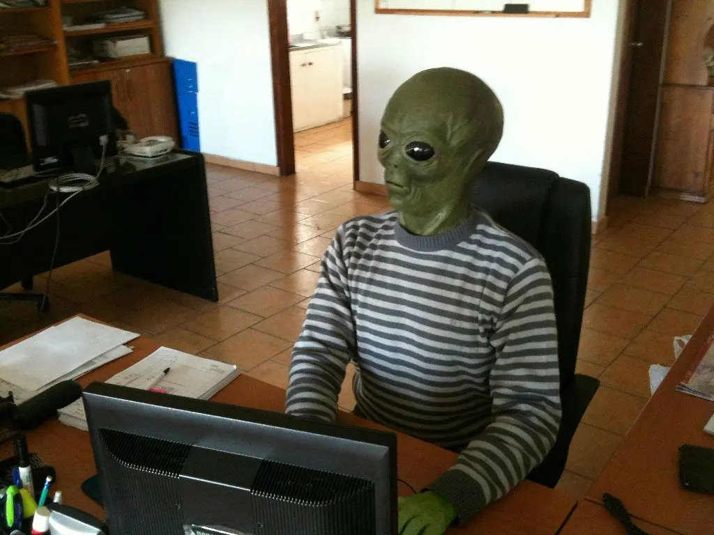 Cuanto pesa un extraterrestre ?