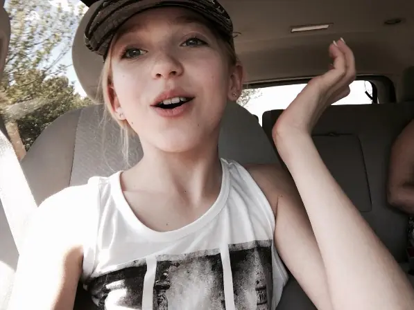 Brynn Rumfallo - She's a rainbow