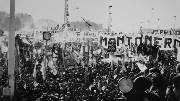 1976
