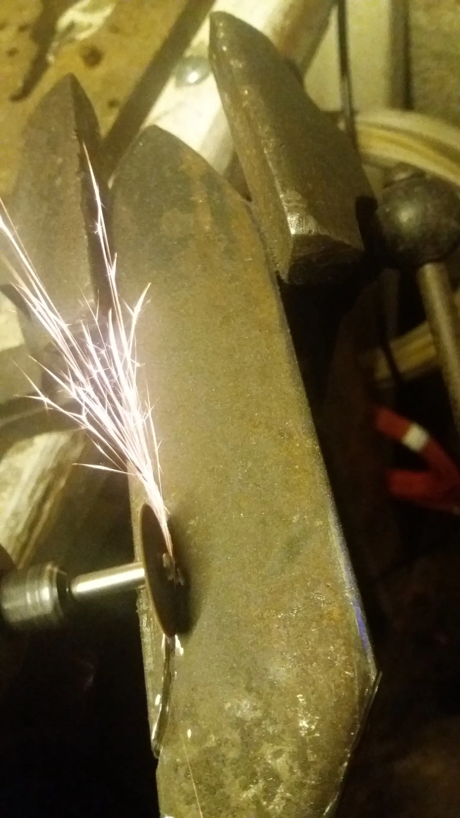 Como hacer un cuchillo super resistente tu mismo actualizado Como hacer un cuchillo super resistente tu mismo actualizado