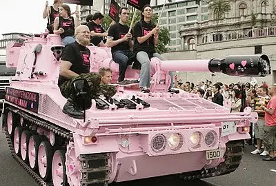 EEUU recibió un Nobel por crear bomba que te hace gay