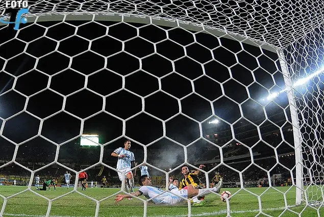 Peñarol 2 Atletico Tucuman 1 Libertadores