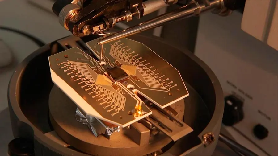 Primer modelo industrial para un ordenador cuántico