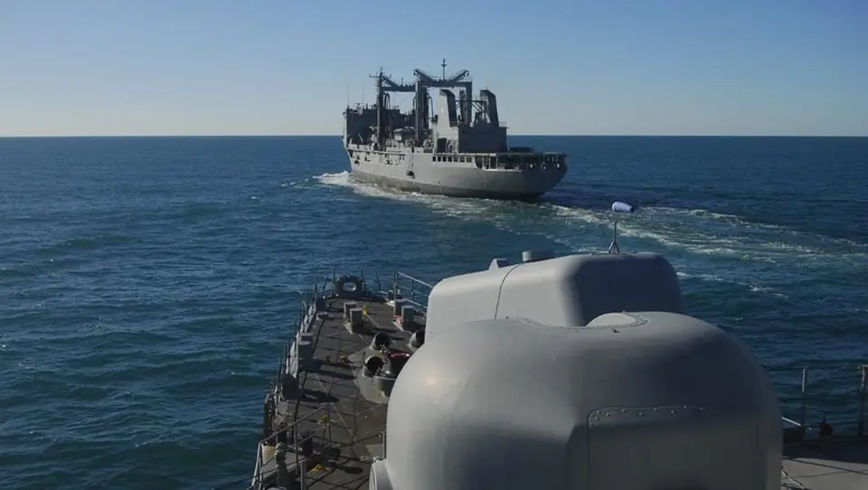 LA FLOTA ARGENTINA SALIO AL MAR