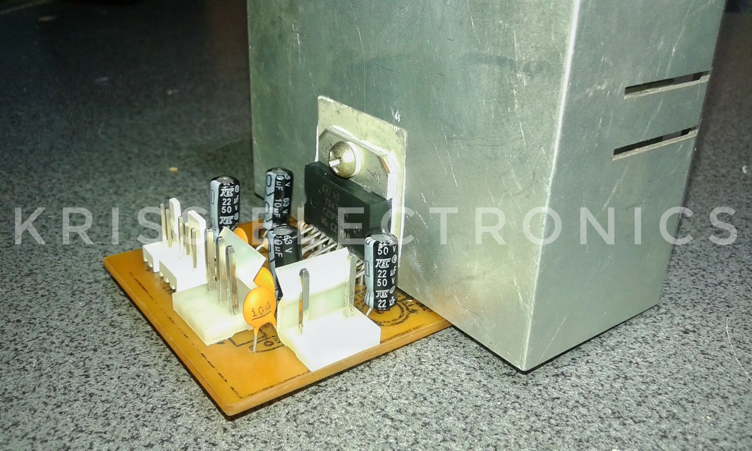 AMPLIFICADOR 100W