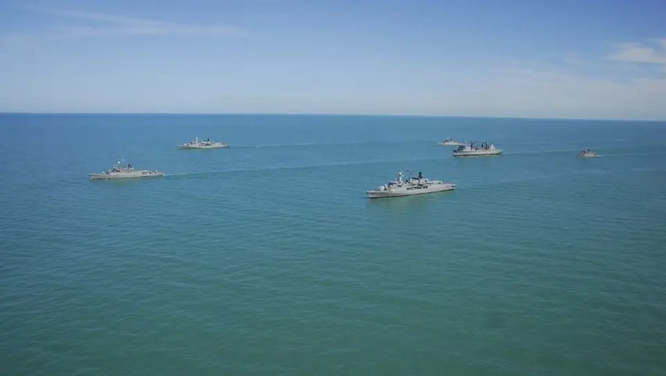 ARMADA ARGENTINA MOVIMIENTO DE FLOTA
