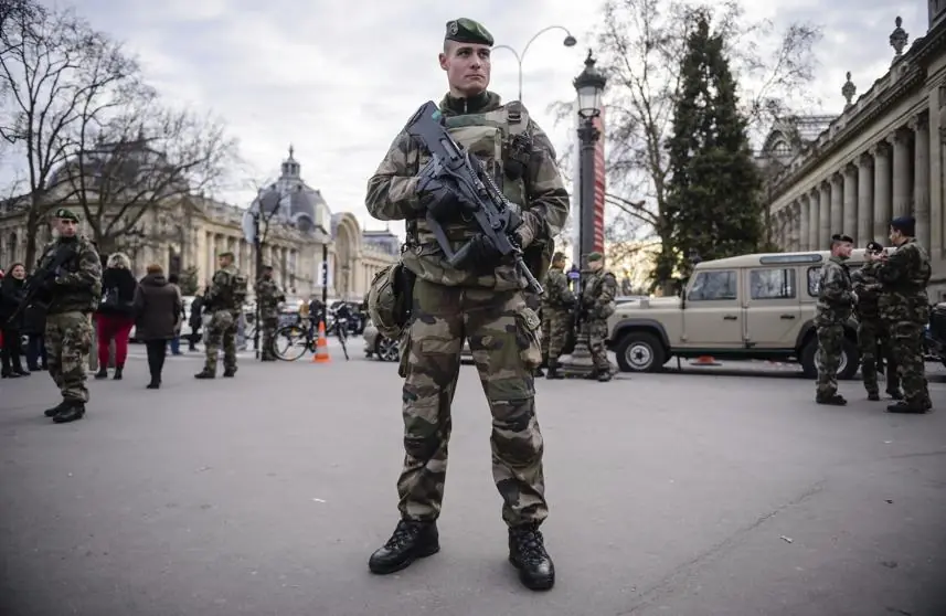 militares militares