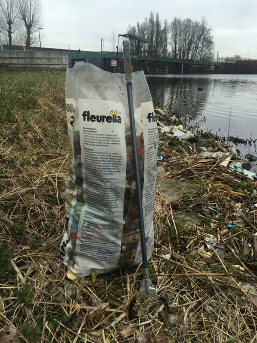 limpia río Schie en 5 semanas y su proyecto se vuelve viral
