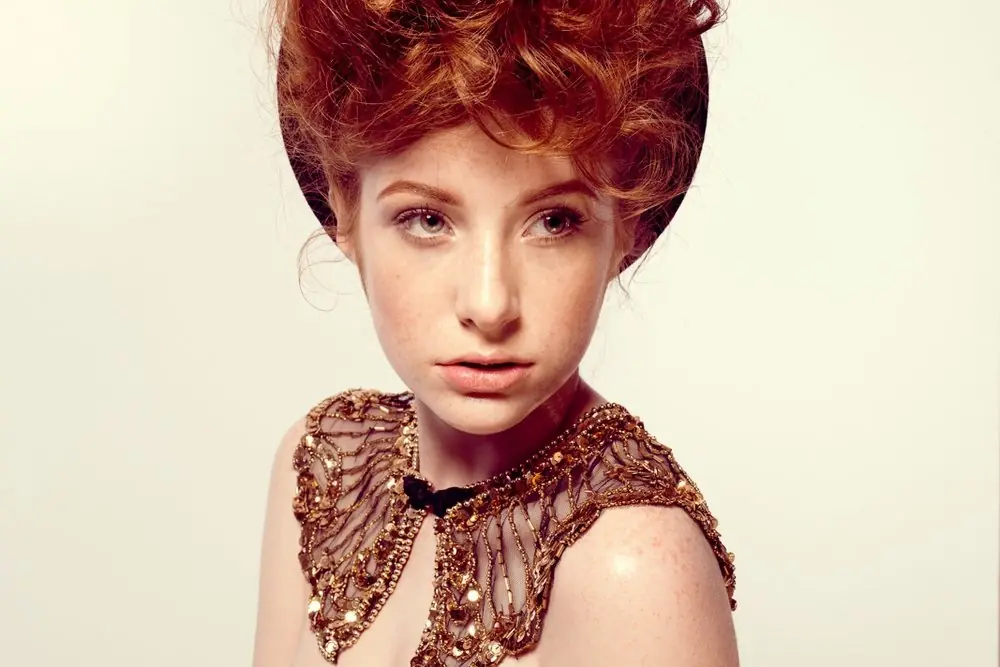 Te presento a "Madeline Ford", una pecosa irresistible!