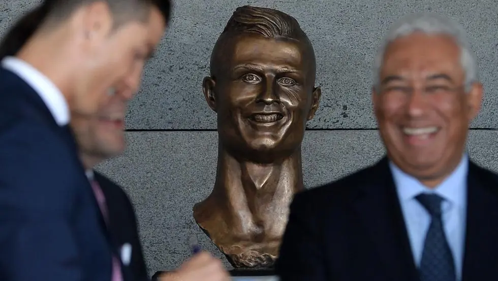 El nuevo busto de Cristiano Ronaldo, objeto de mofas