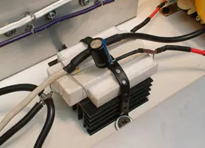 Inversor de voltaje DC/AC de 300 watt (parte 2)