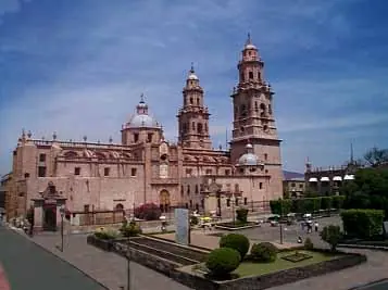 conoce la bella ciudad de Morelia, Michoacan, Mexico