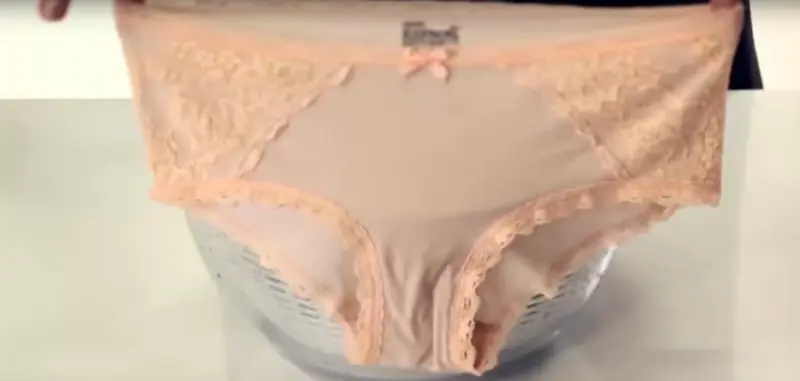 Lava tu ropa en un instante con un escurridor de lechuga
