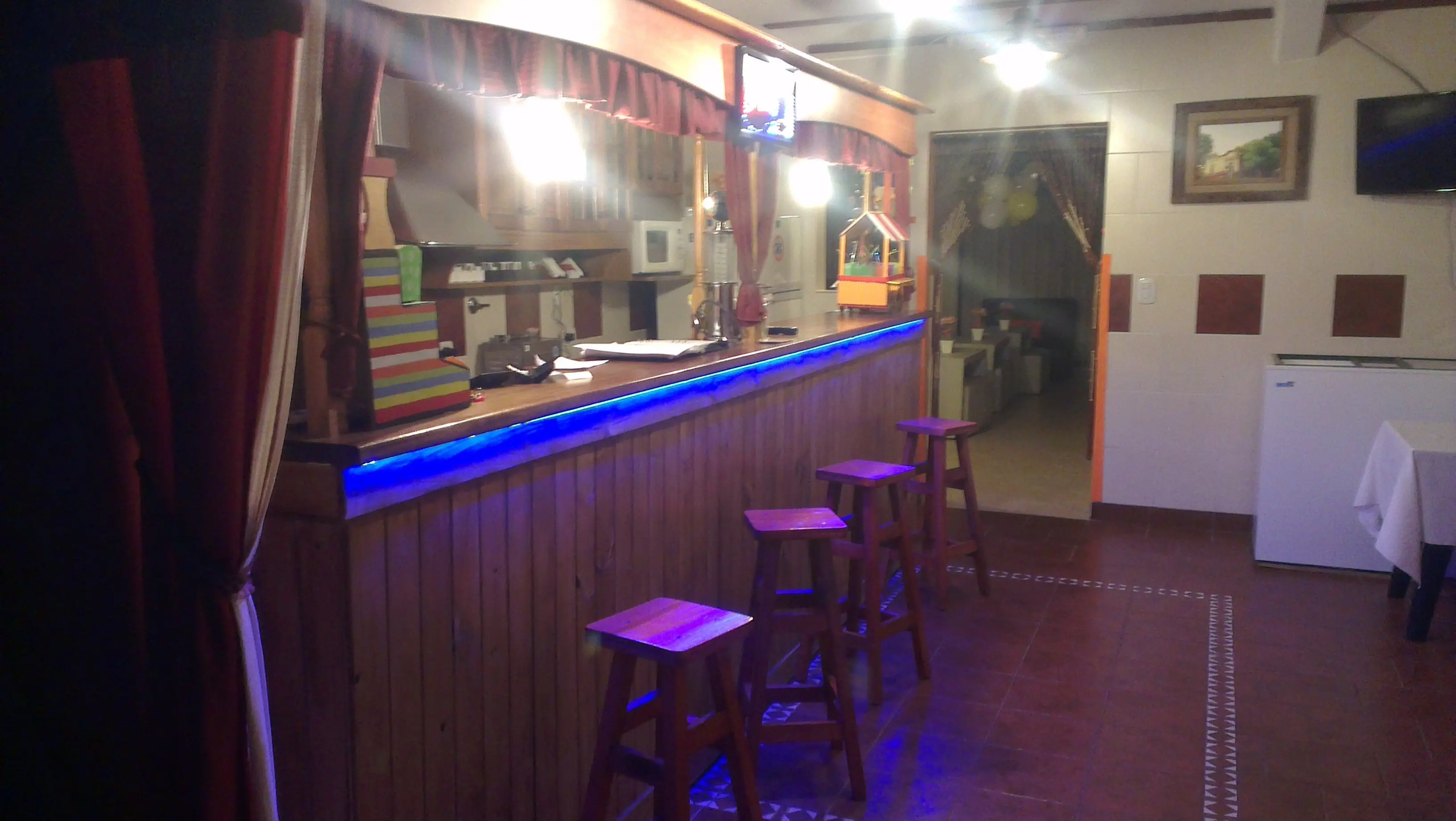 Hice una barra de bar a partir de mi CNC Hice una barra de bar a partir de mi CNC