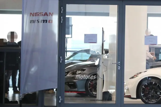 Nissan Pulsar Nismo RS espiado