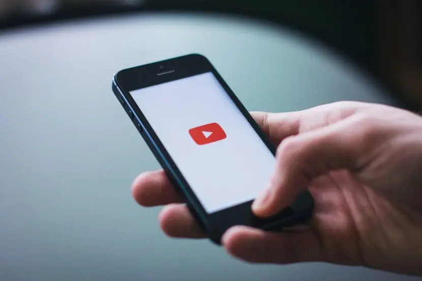 Reemplazar Spotify usando youtube en segundo plano