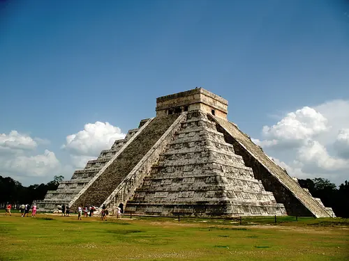 Mayas