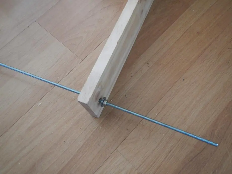 Reparación de una silla Reparación de una silla