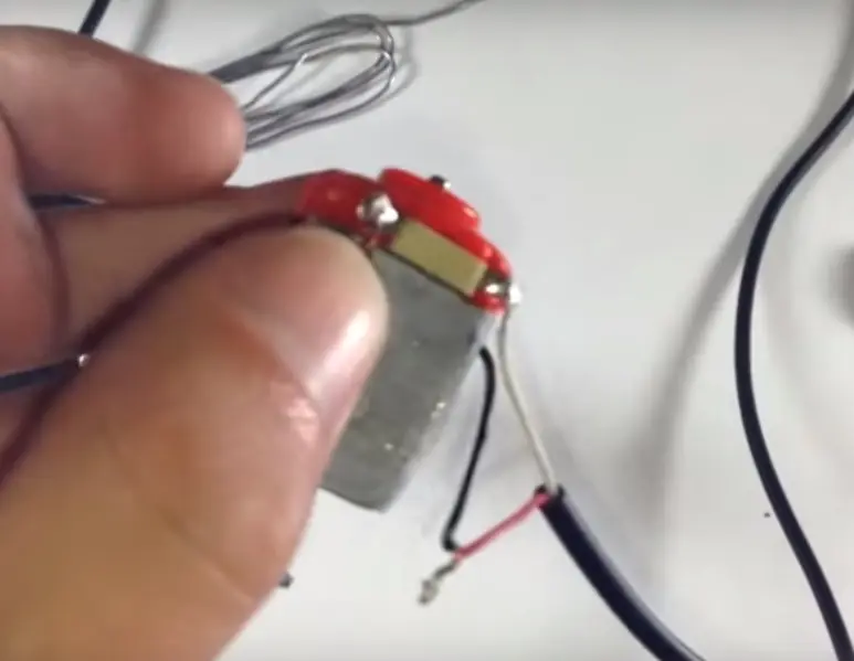 Hacer una maquina de tatuar casera de práctica